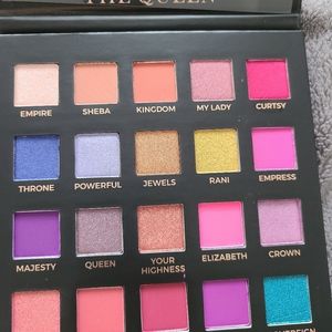 Eloise the queen palette